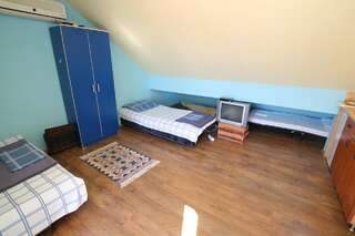 Апартаменты Apartments Porto Škver Херцег-Нови Стандартный трехместный номер-студио-7